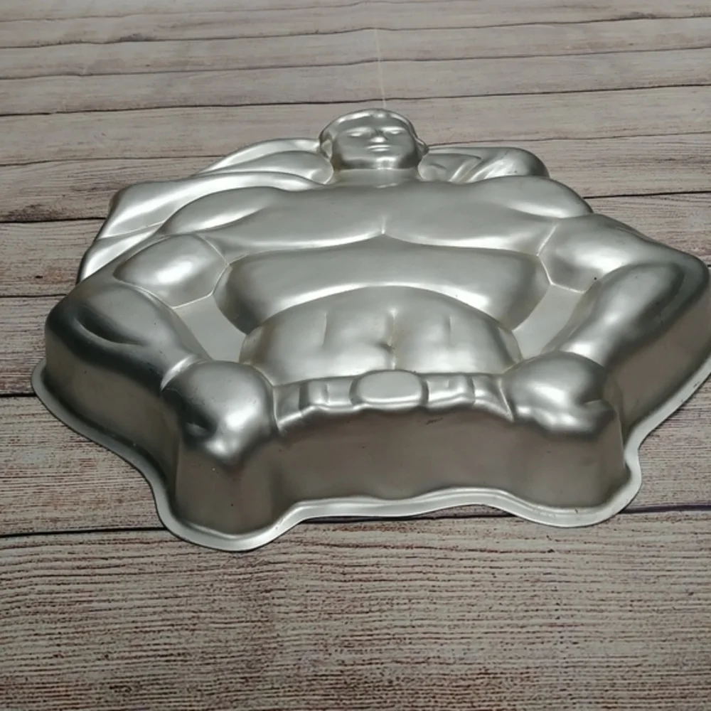 Vintage Superman DC Comics Cake Pan‎